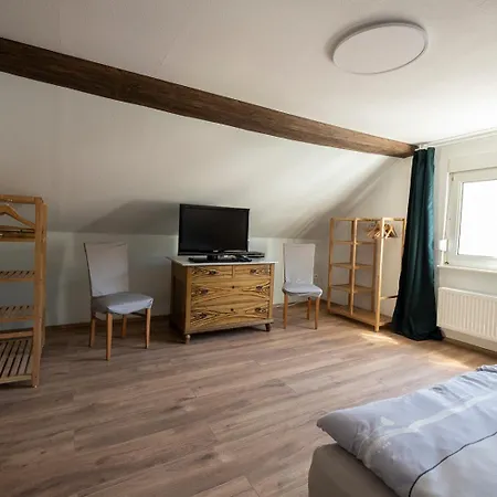 Zum Waldrand * Erfweiler