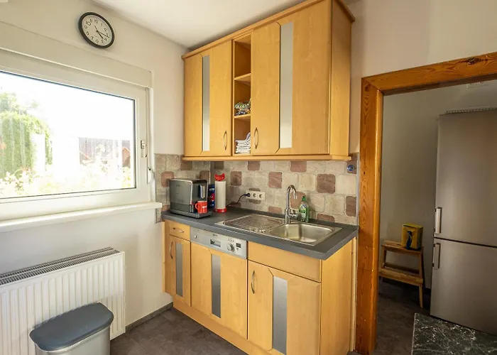 Semesterbostad Zum Waldrand *