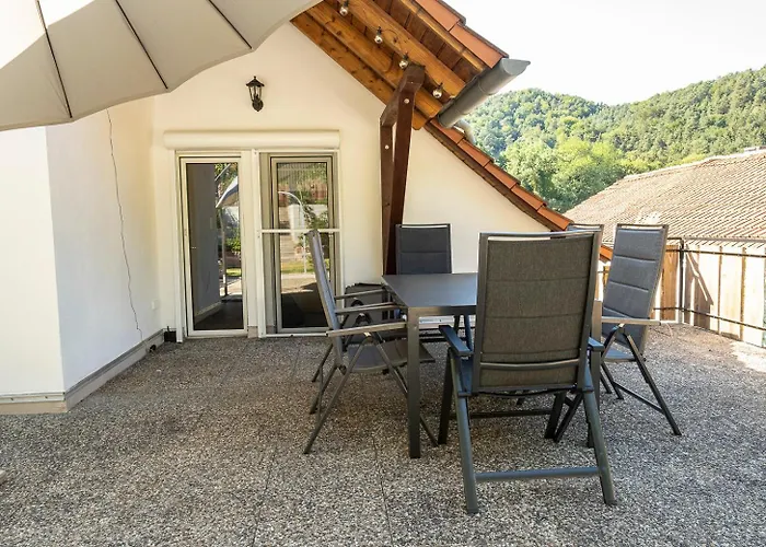 Zum Waldrand Semesterbostad